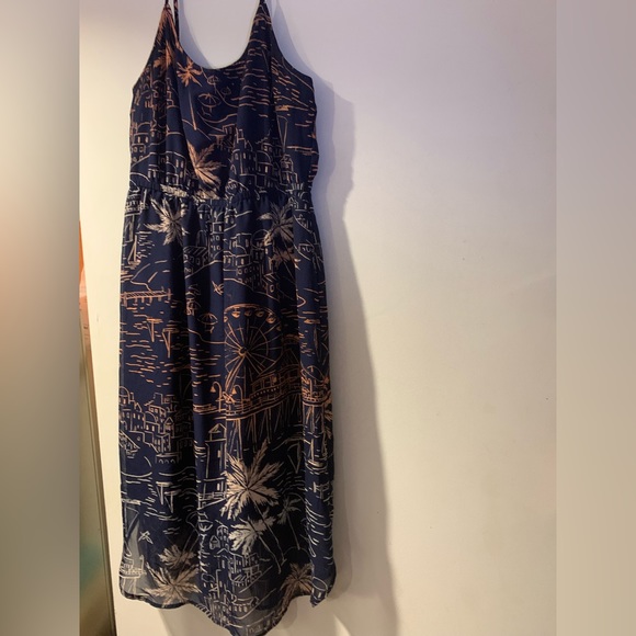 Old Navy Summer  dress size medium - Picture 5 of 5